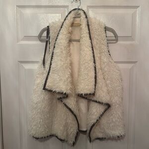 Boutique Faux Fur Trim Sherpa Vest